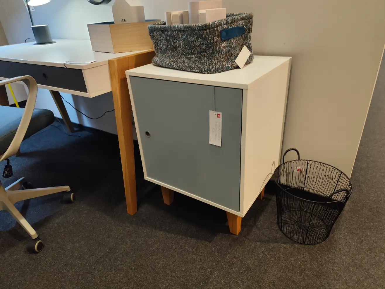 VOX Szafka CONCEPT stolik nocny błękitny VOX Szafka CONCEPT stolik nocny błękitny