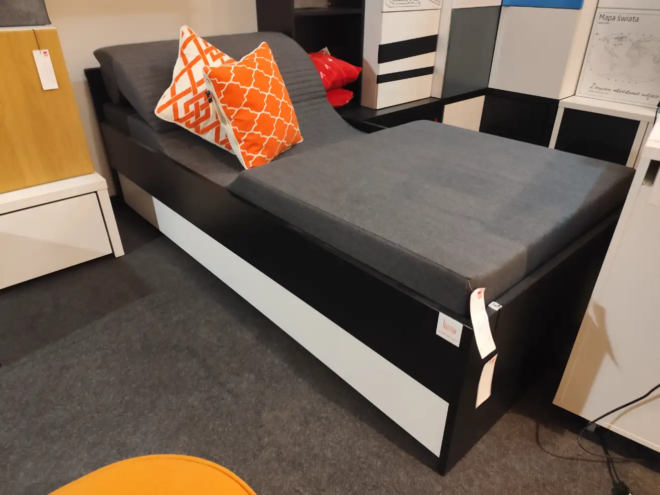 VOX Łóżko z szufladą YOUNG USERS + Materac Pełzający z wałkiem 90x200 zestaw