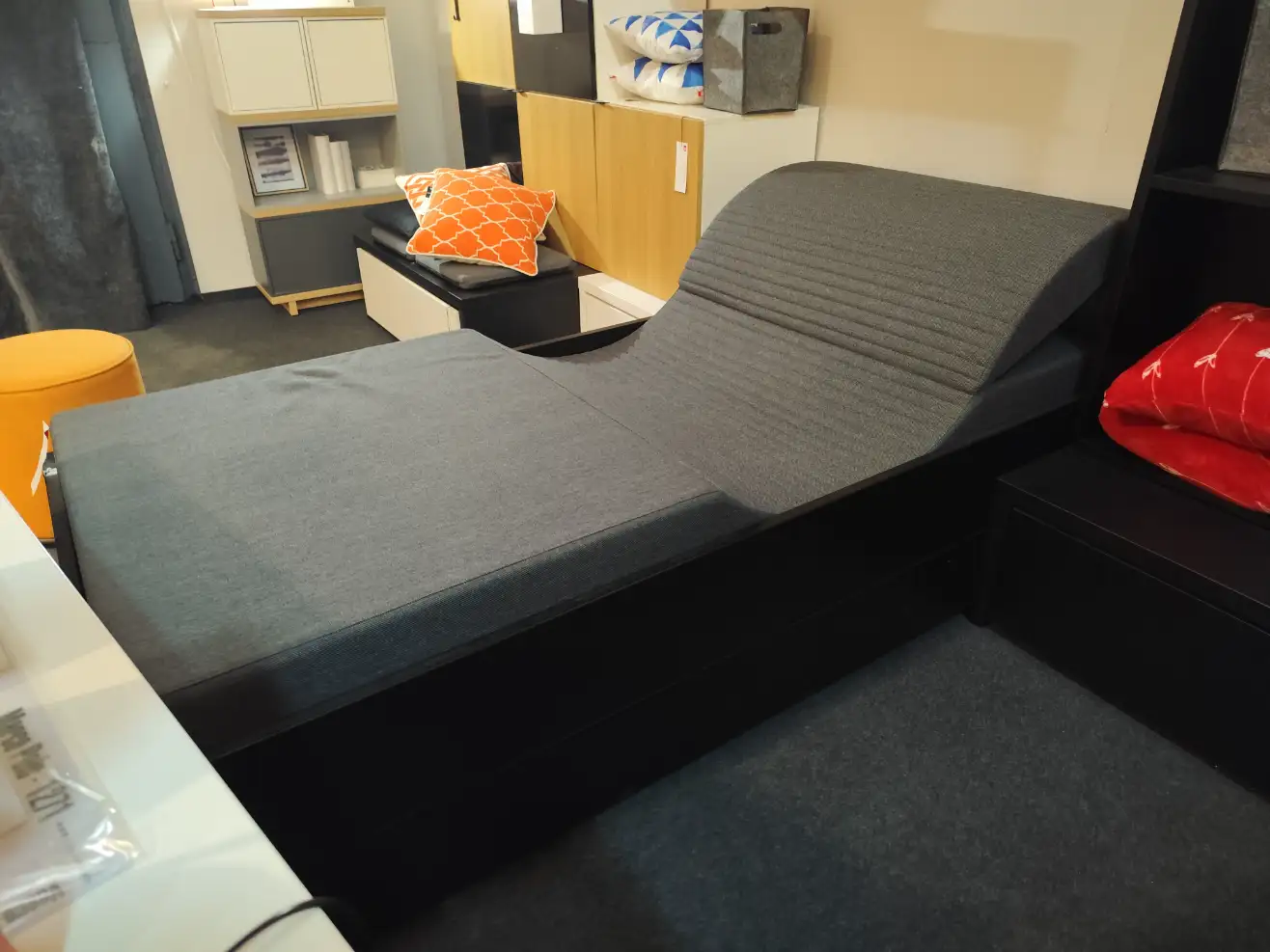 VOX Łóżko z szufladą YOUNG USERS + Materac Pełzający z wałkiem 90x200 zestaw