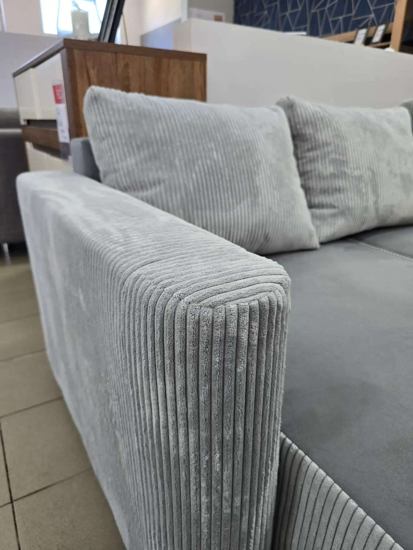 Black Red White Narożnik LESSI LUX 234 x 166 cm uniwersalny  Black Red White Narożnik LESSI LUX 234 x 166 cm uniwersalny