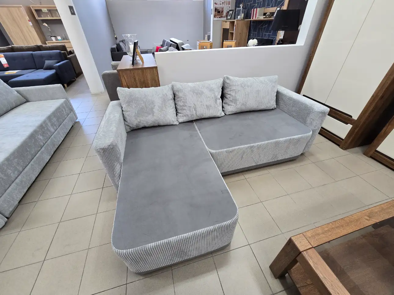 Black Red White Narożnik LESSI LUX 234 x 166 cm uniwersalny  Black Red White Narożnik LESSI LUX 234 x 166 cm uniwersalny