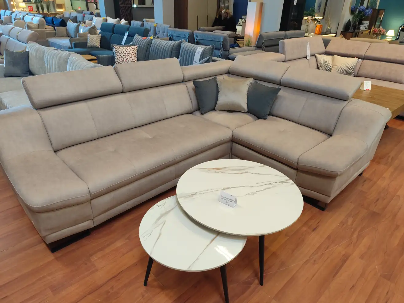 Meblomak Narożnik SORANO z funkcją spania i pojemnikiem 2,5RL-N-1PP Meblomak Narożnik SORANO z funkcją spania i pojemnikiem 2,5RL-N-1PP