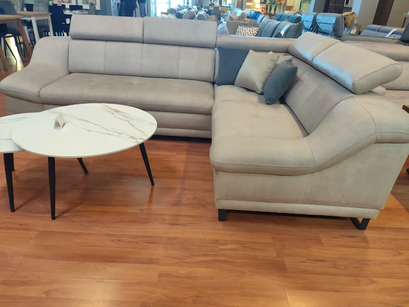 Meblomak Narożnik SORANO z funkcją spania i pojemnikiem 2,5RL-N-1PP Meblomak Narożnik SORANO z funkcją spania i pojemnikiem 2,5RL-N-1PP