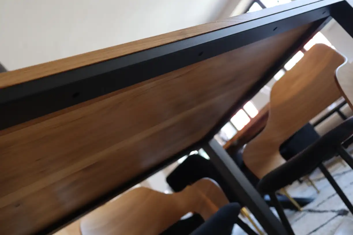 Zestaw stół z blatem dębowym + 6 krzeseł Orbis
