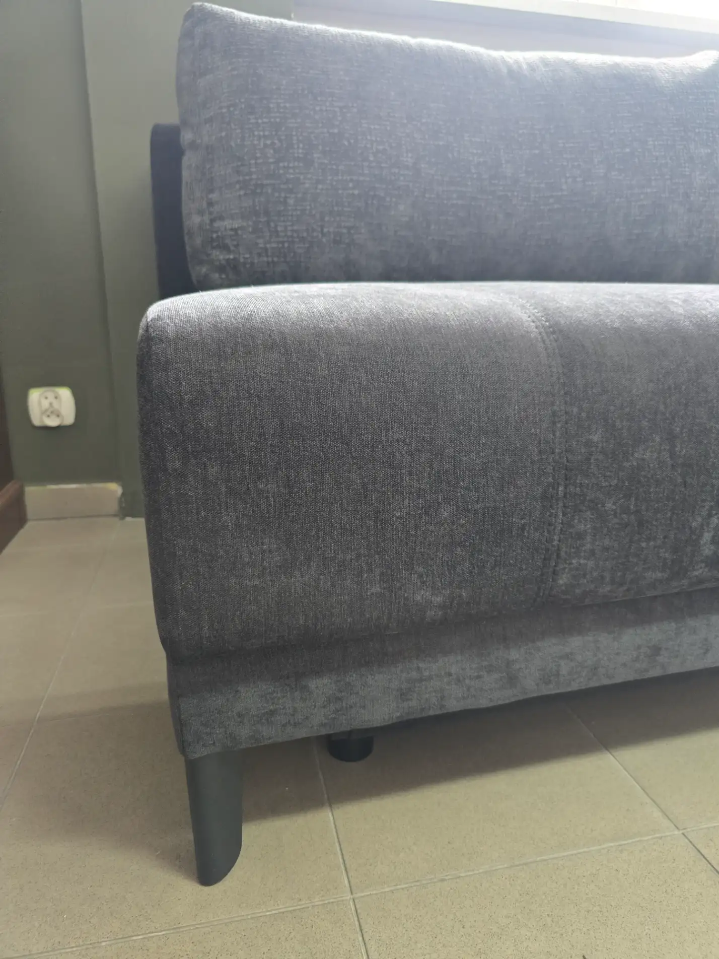 Black Red White Sofa SENTILA kanapa z funkcją spania i pojemnikiem czarna