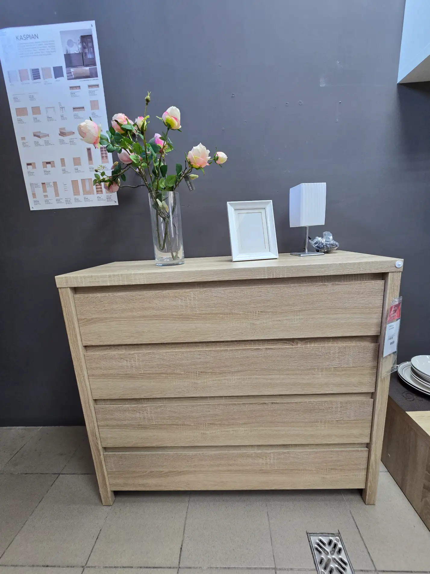 Black Red White Komoda KASPIAN z 4 szufladami 105 cm dąb sonoma