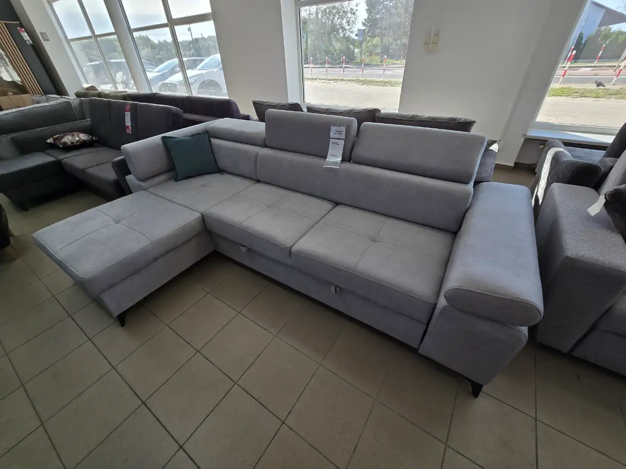 Narożnik MADRYT MINI z funkcją spania i pojemnikiem 287 x 174 cm