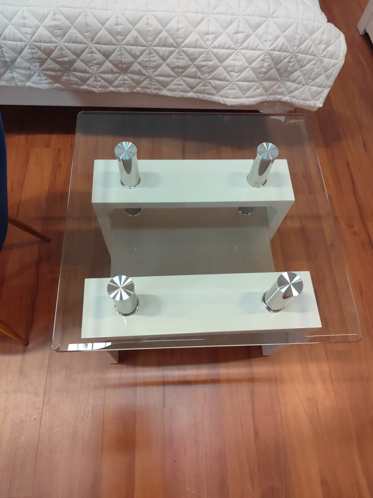 Stolik kwadratowy A08 ława szklana biała 60 x 60 cm