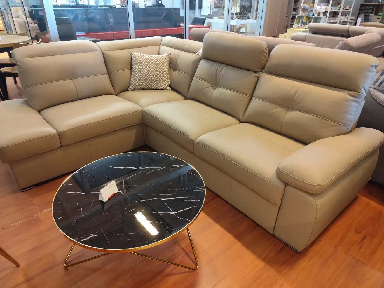 Bydgoskie Meble Narożnik LEGEND skóra naturalna z funkcją spania i pojemnikiem 269 x 215 cm Bydgoskie Meble Narożnik LEGEND skóra naturalna z funkcją spania i pojemnikiem 269 x 215 cm