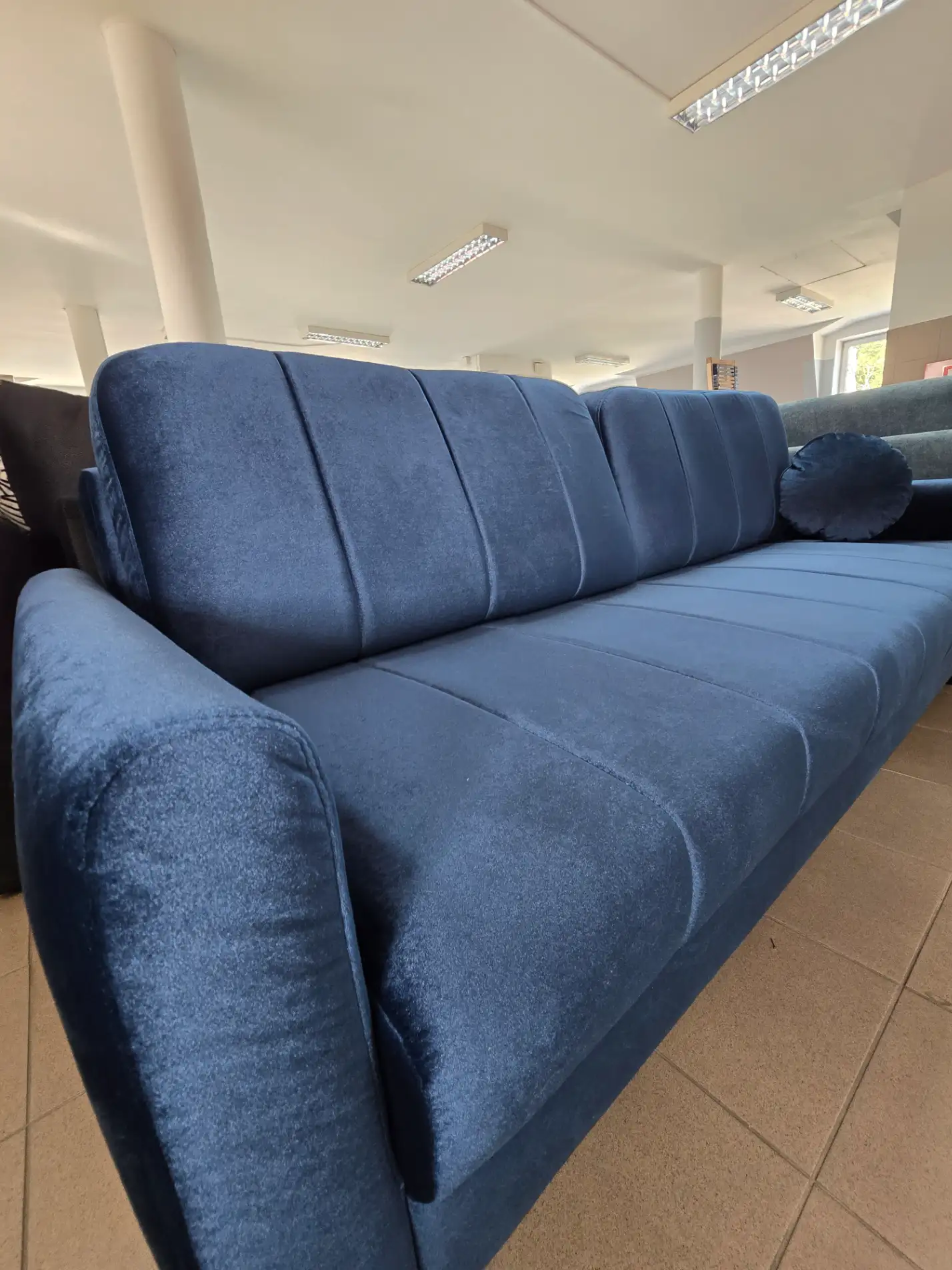 Black Red White Sofa LATINA kanapa z funkcją spania i pojemnikiem granatowa
