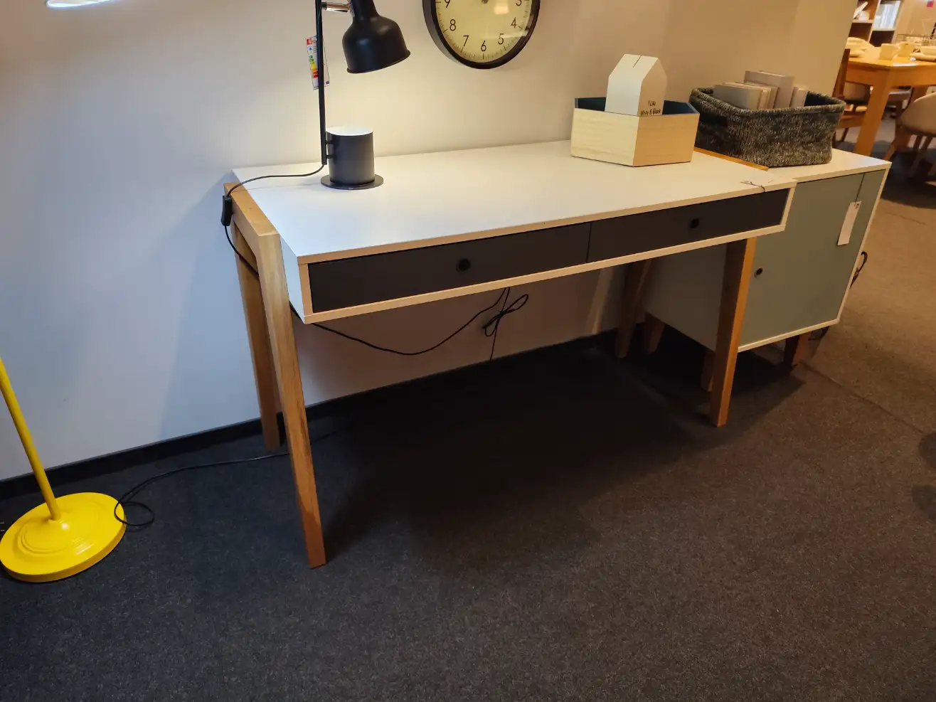 VOX Biurko CONCEPT z 2 szufladami VOX Biurko CONCEPT z 2 szufladami