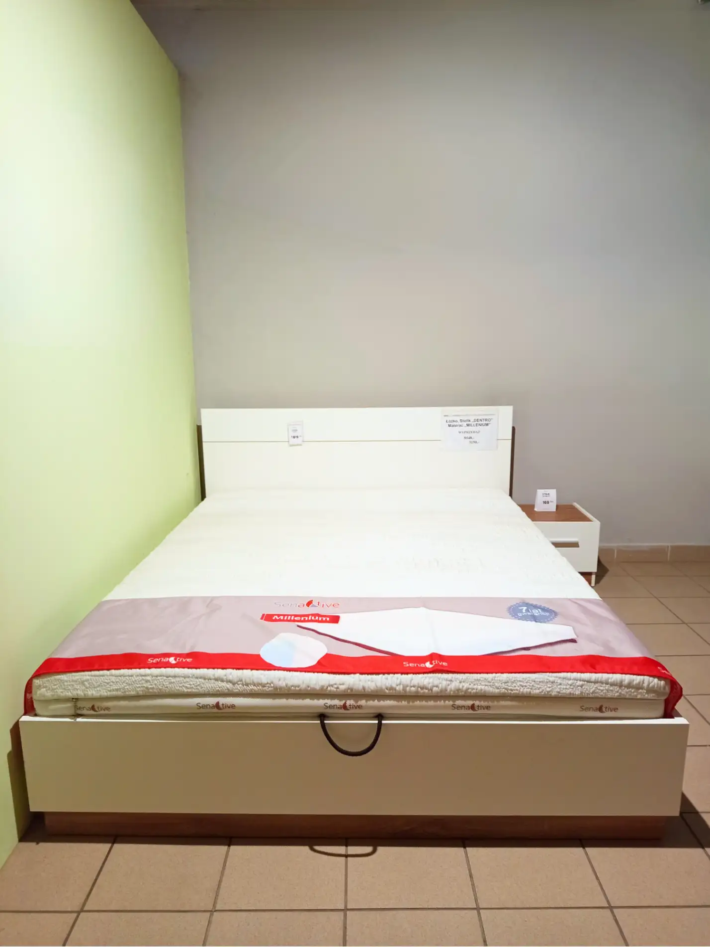 Lenart Kolekcja DENTRO - Łóżko z materacem + stolik nocny - zestaw