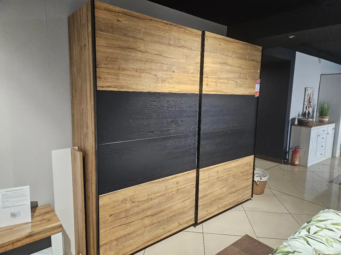 Zestaw mebli MAIO BLACK RED WHITE
