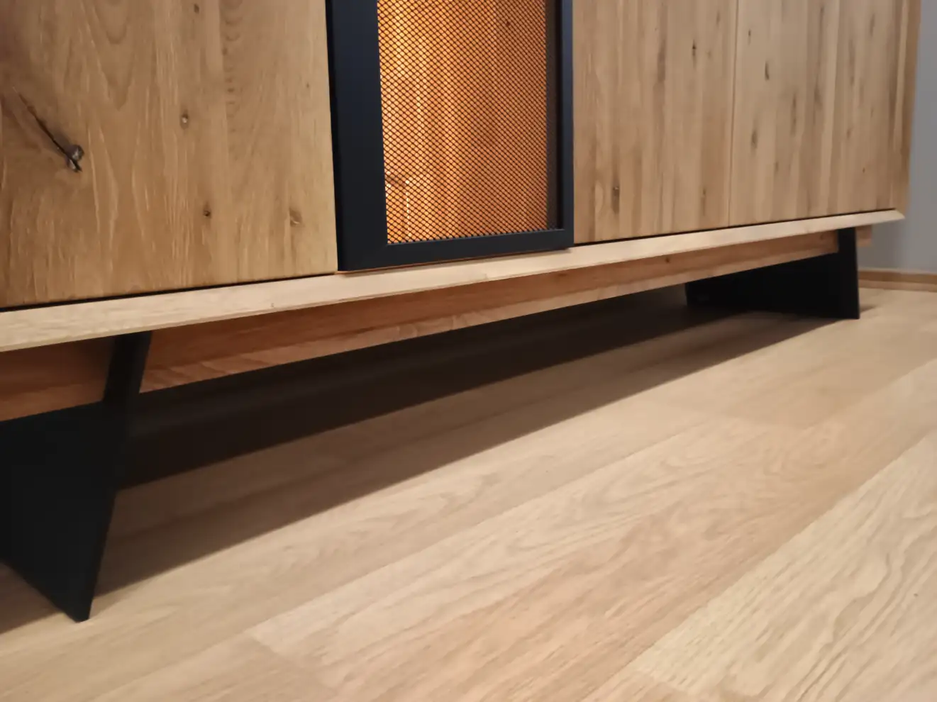 Krysiak komoda LOFT z oświetleniem LOF.013.DX