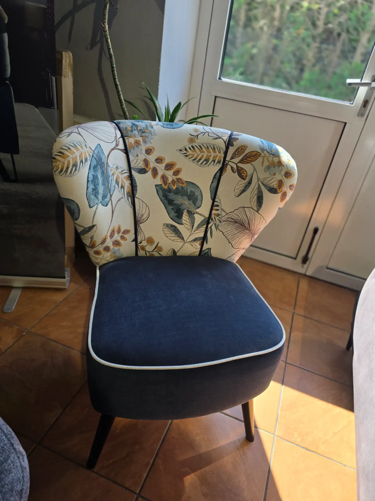 Fotel klubowy PRL design kwiaty