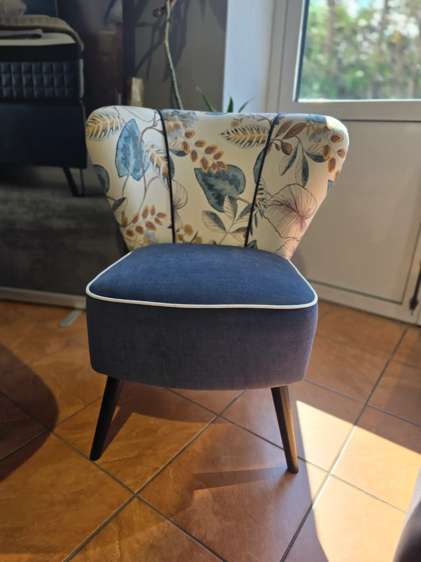 Fotel klubowy PRL design kwiaty