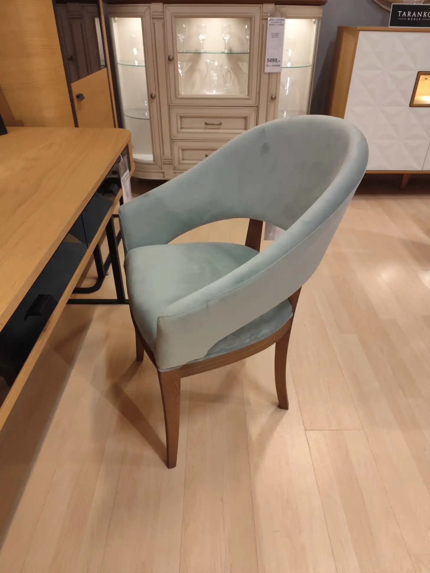 Meble Taranko Fotel tapicerowany COMO U2 stylowy drewniany krzesło