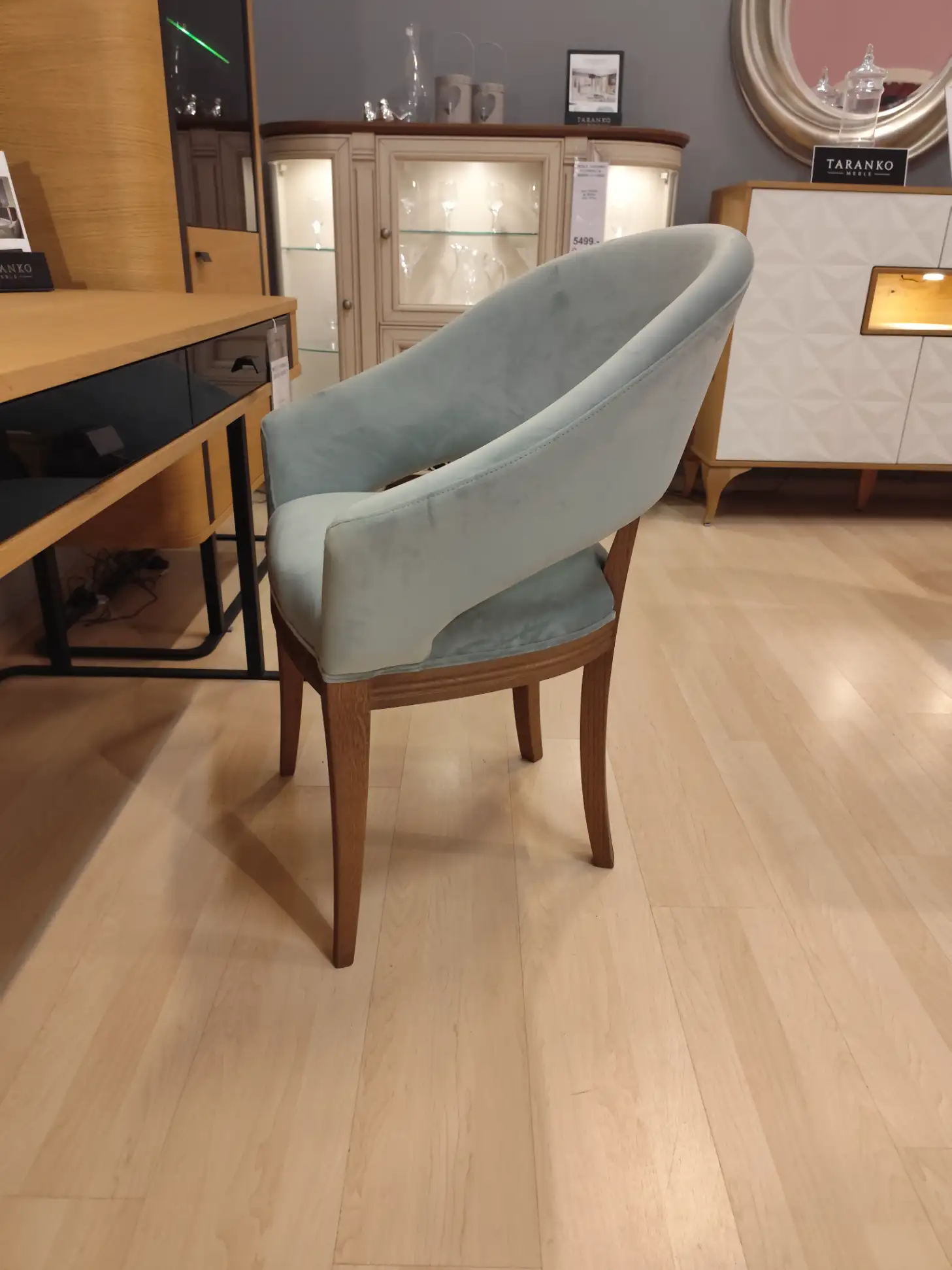 Meble Taranko Fotel tapicerowany COMO U2 stylowy drewniany krzesło