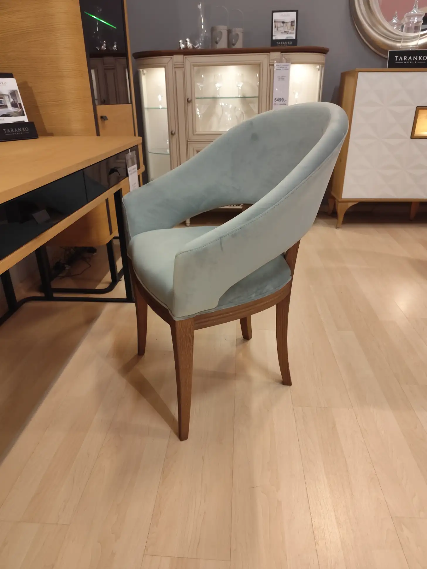 Meble Taranko Fotel tapicerowany COMO U2 stylowy drewniany krzesło