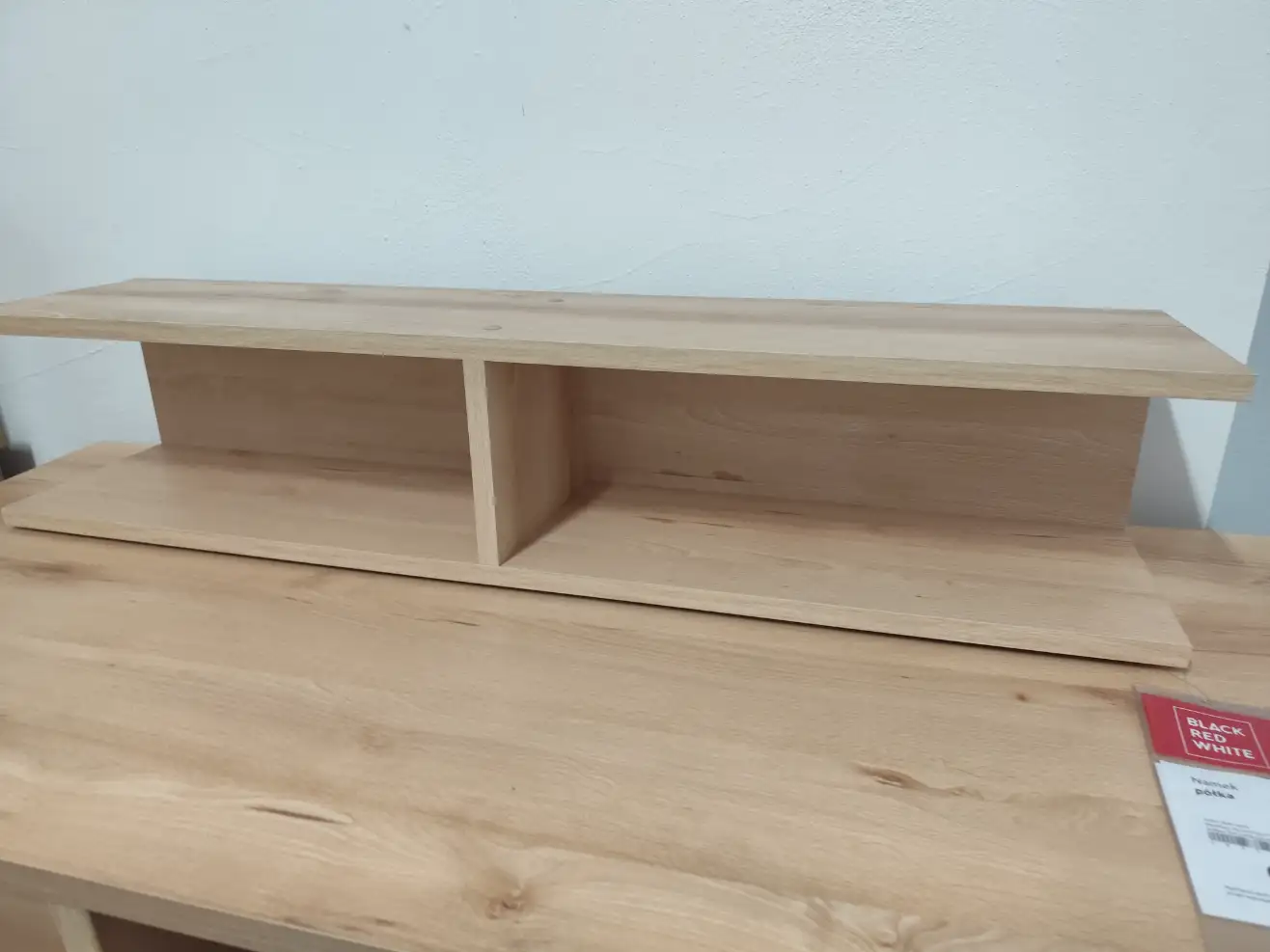 Black Red White Półka wisząca NAMEK na książki Black Red White Półka wisząca NAMEK na książki