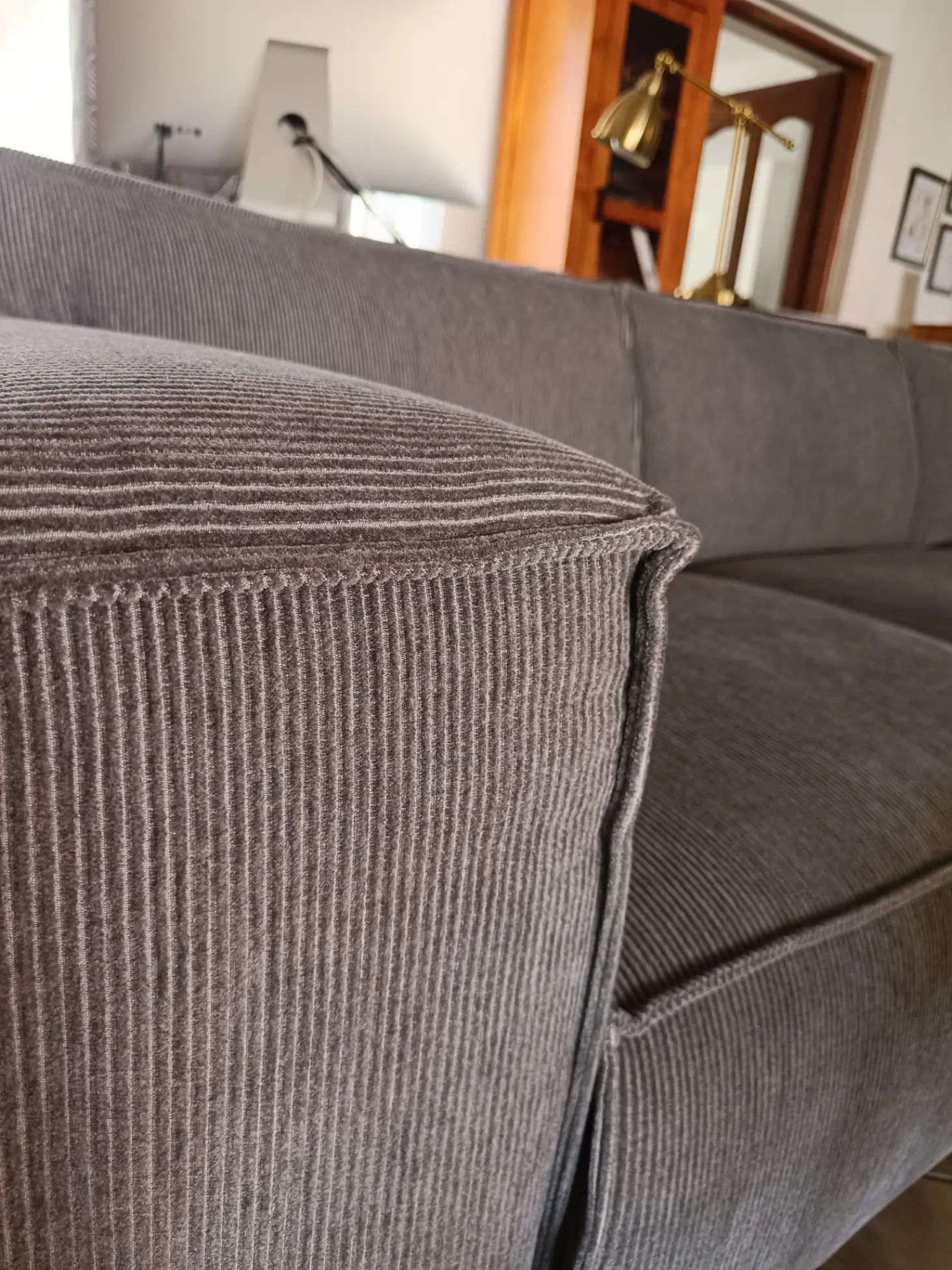MTI Furninova Sofa Vesta F-Special 4 Comf_M
