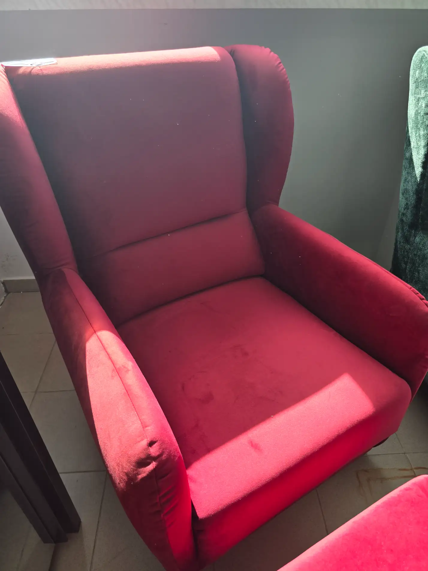 Black Red White Fotel uszak PASOS czerwowny + podnóżek Puf PASOS czerwony