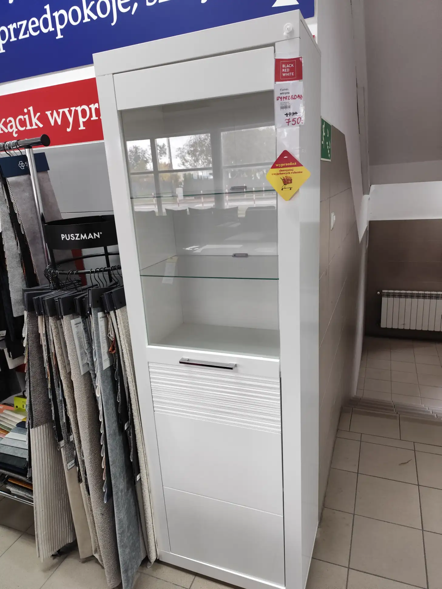 Black Red White Witryna FLAMES biała Black Red White Witryna FLAMES biała