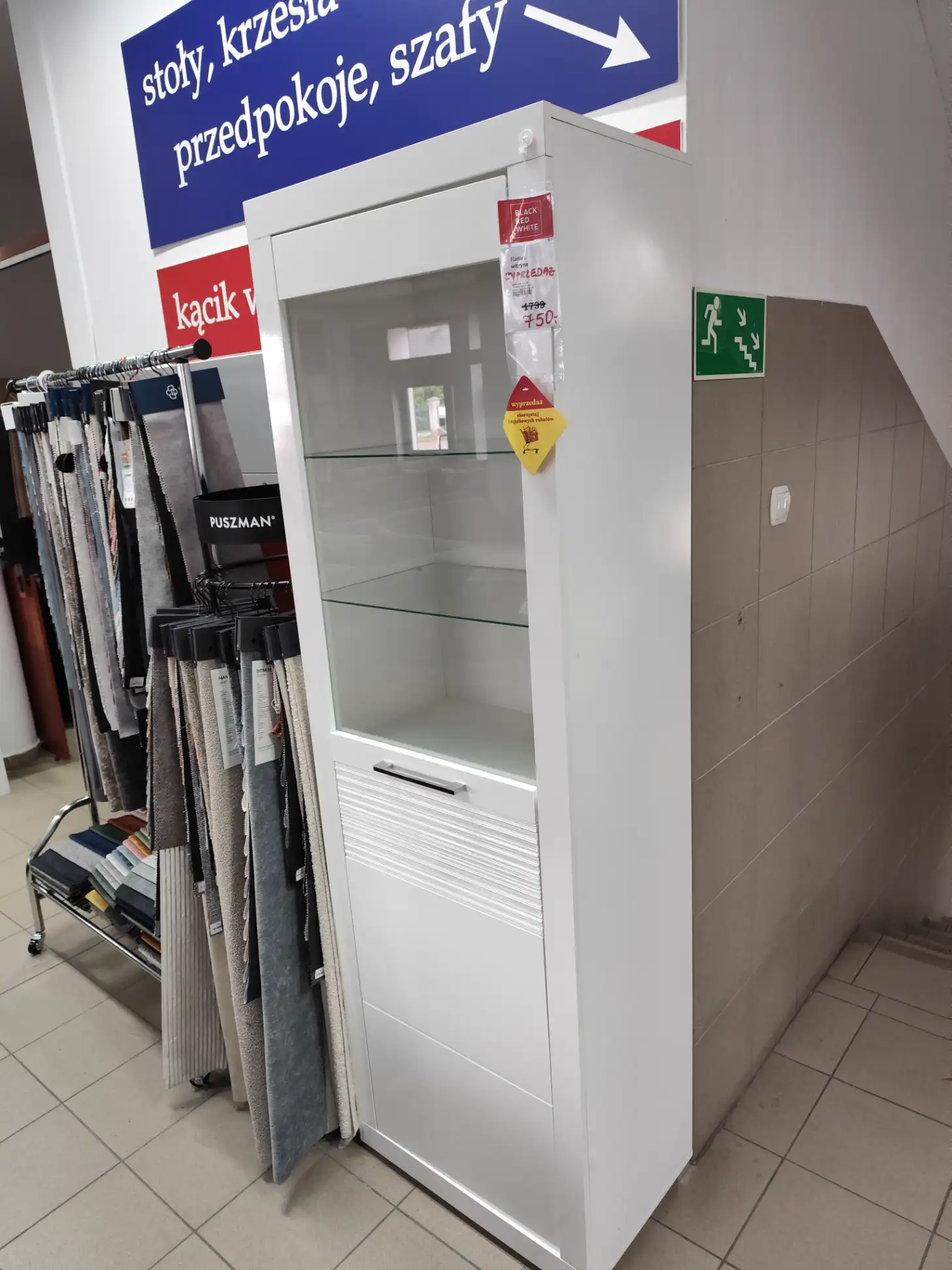 Black Red White Witryna FLAMES biała Black Red White Witryna FLAMES biała