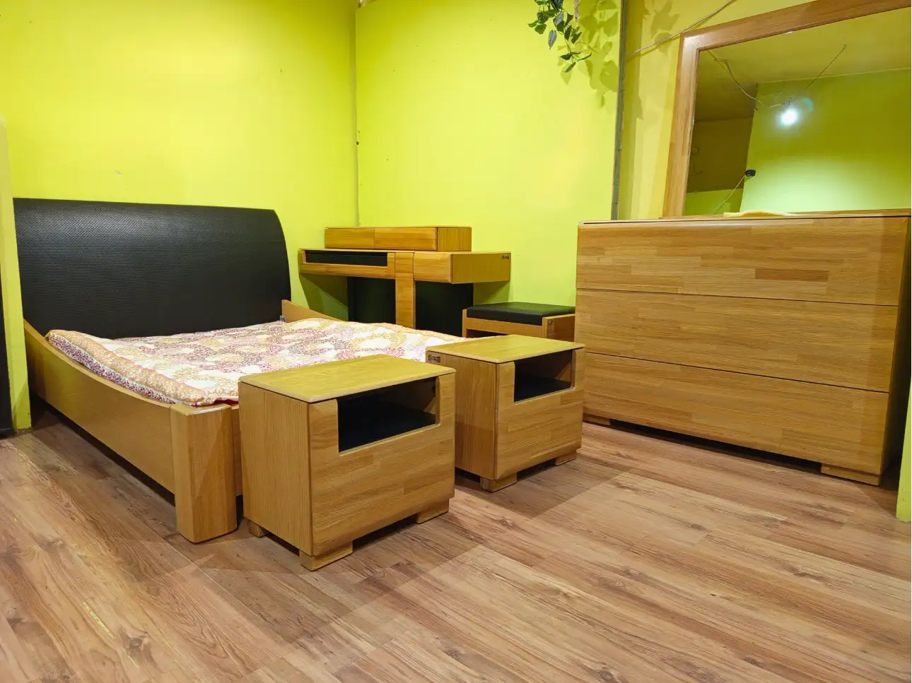 Mebin Kolekcja ROSSANO - ZESTAW - Łóżko + 2 x szafki nocne + Toaletka + Komoda + Lustro + Stołek