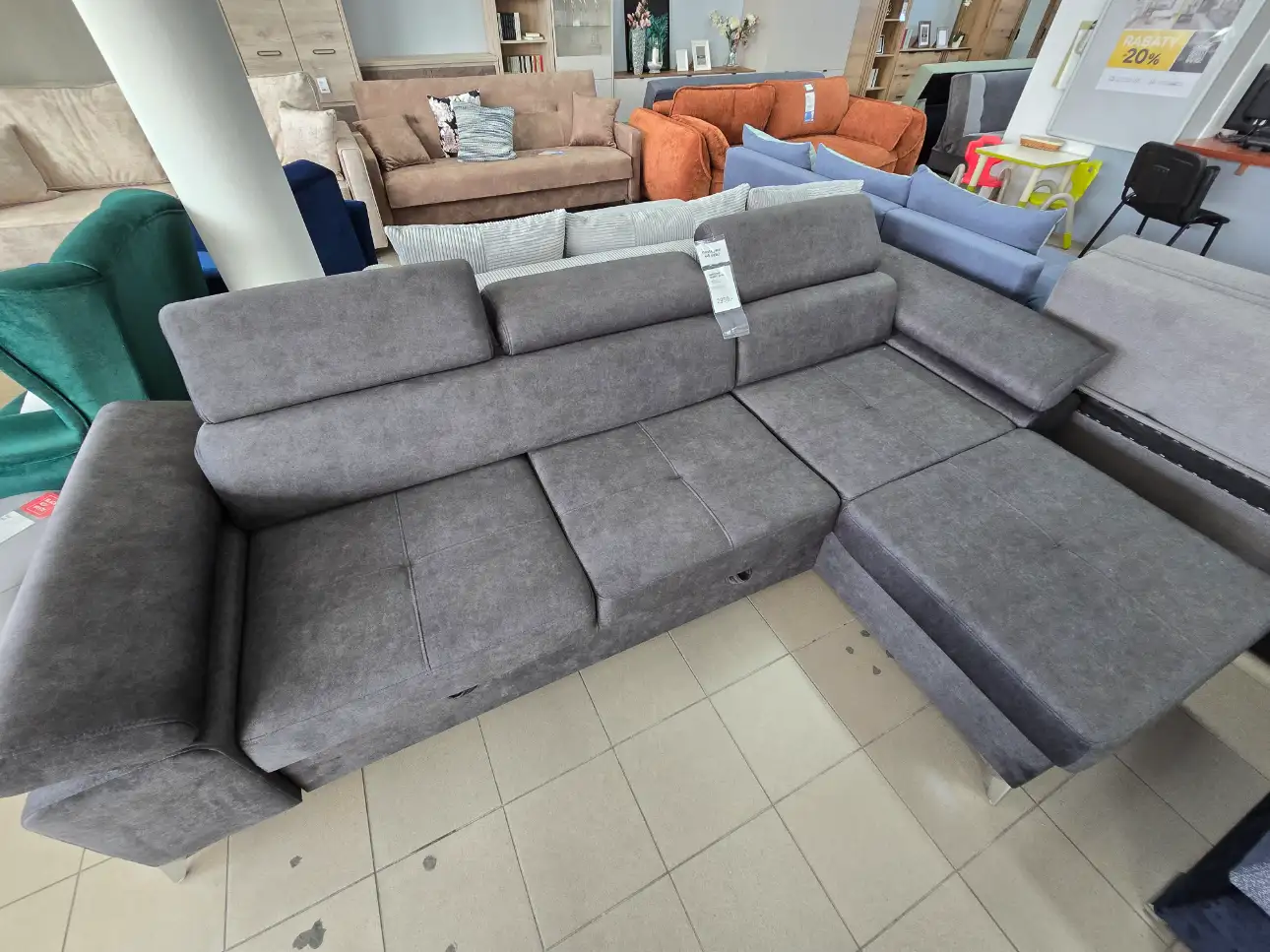 Narożnik MADRYT MINI z funkcją spania i pojemnikiem 287 x 174 cm