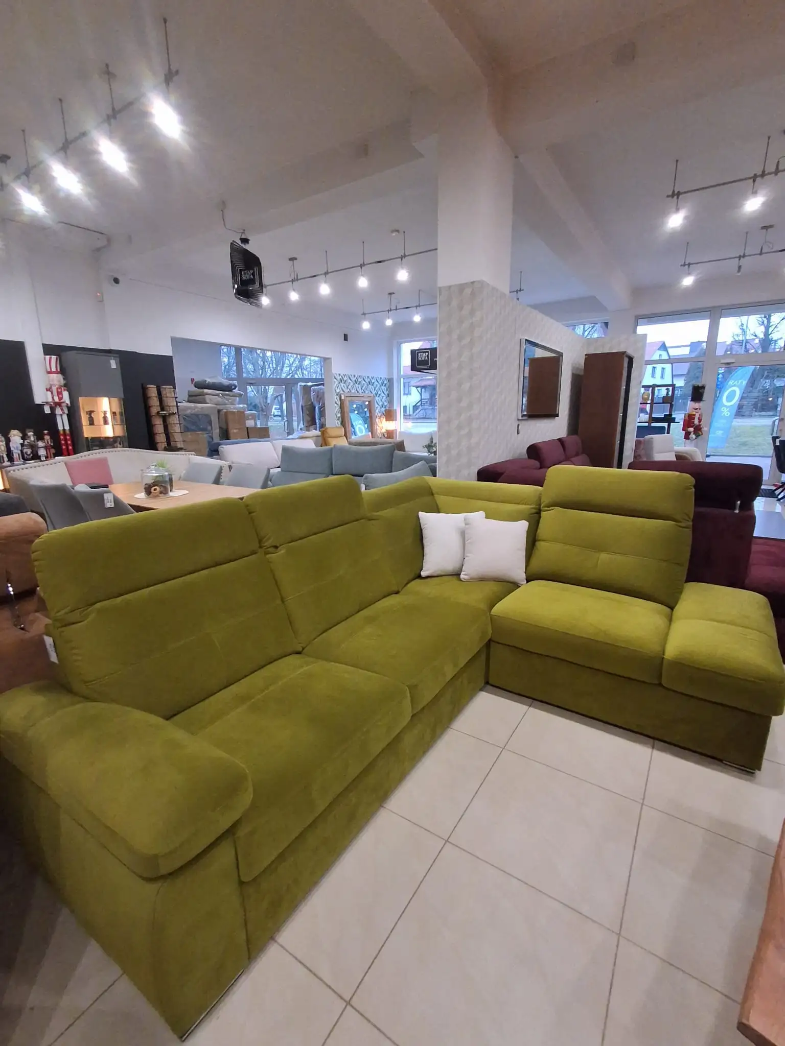 Narożnik LEGEND – komfort, który robi wrażenie, piękny oliwkowy kolor