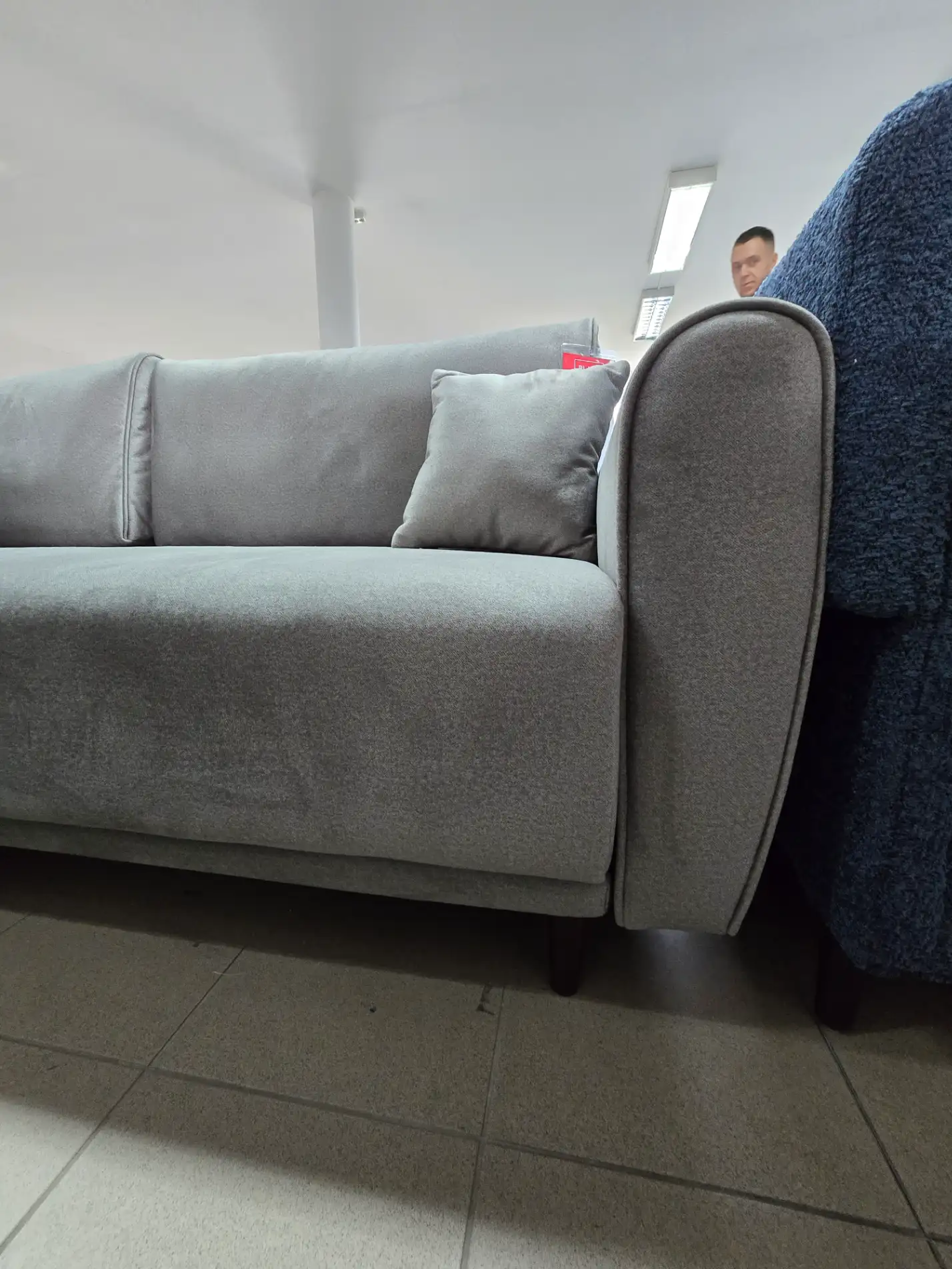 Black Red White Sofa MANILA z funkcją spania i pojemnikiem 