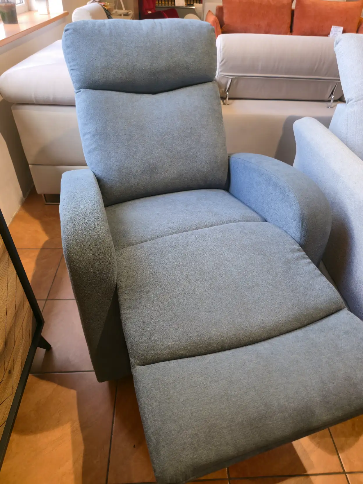 Halmar Fotel relaks OSLO z funkcją RELAX
