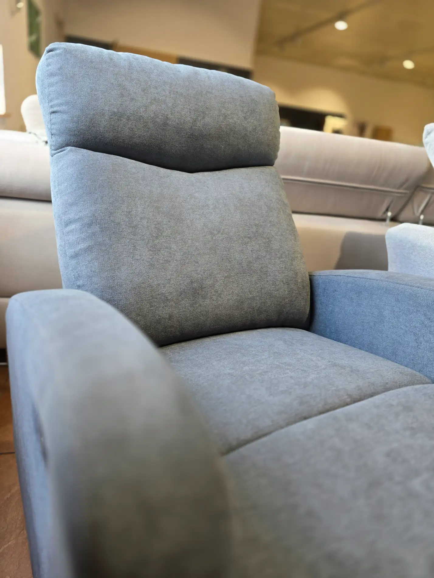 Halmar Fotel relaks OSLO z funkcją RELAX