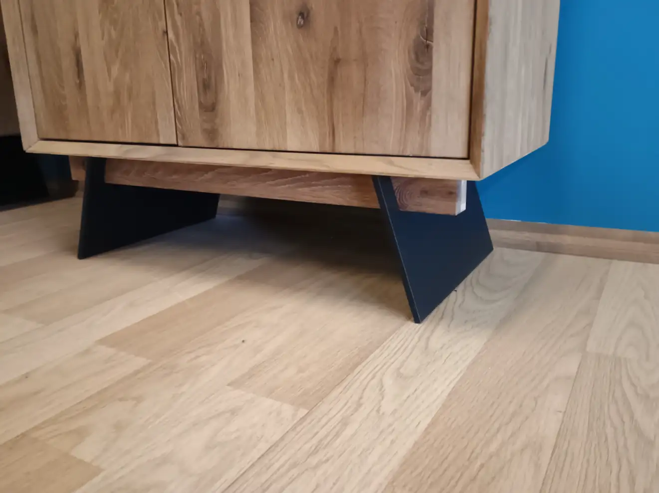 Krysiak witryna LOFT z oświetleniem LOF.030.DX
