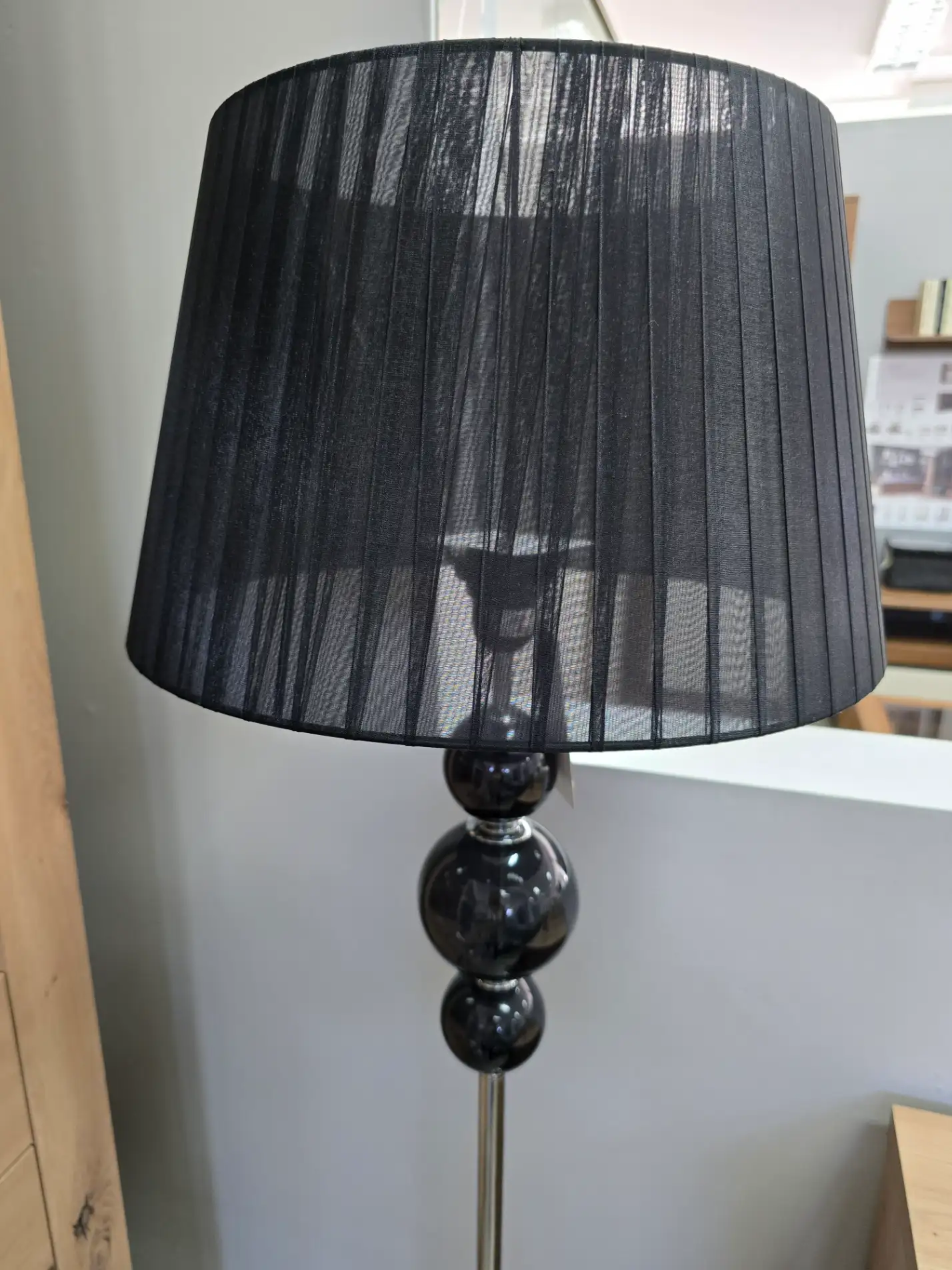 Lampa stojąca podłogowa ORGANZA czarna metalowa szklane kulki