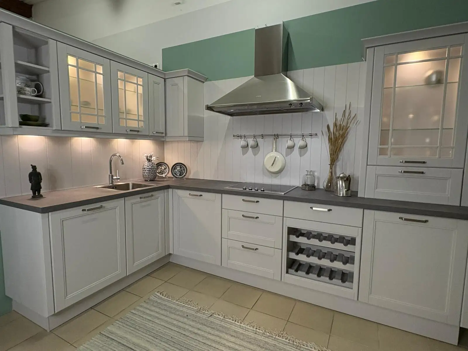 Nobilia Zestaw Mebli Kuchennych z litego drewna duża kuchnia w stylu prowansalskim Nobilia Zestaw Mebli Kuchennych z litego drewna duża kuchnia w stylu prowansalskim