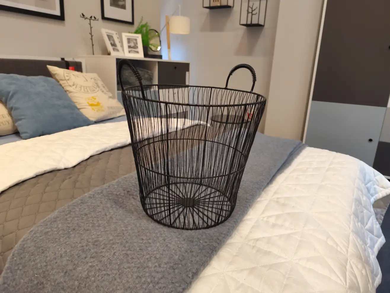 Kosz ARIA metalowy czarny