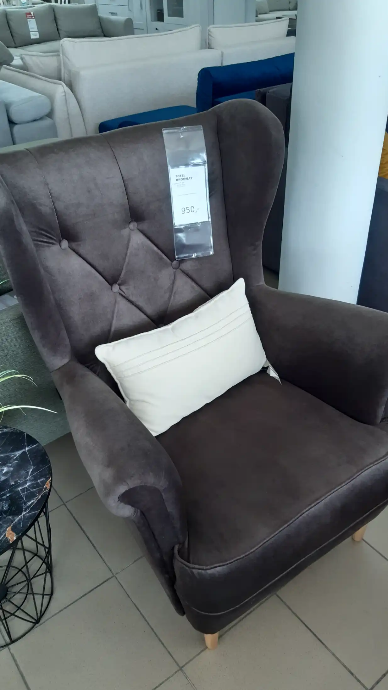 FOTEL USZAK 