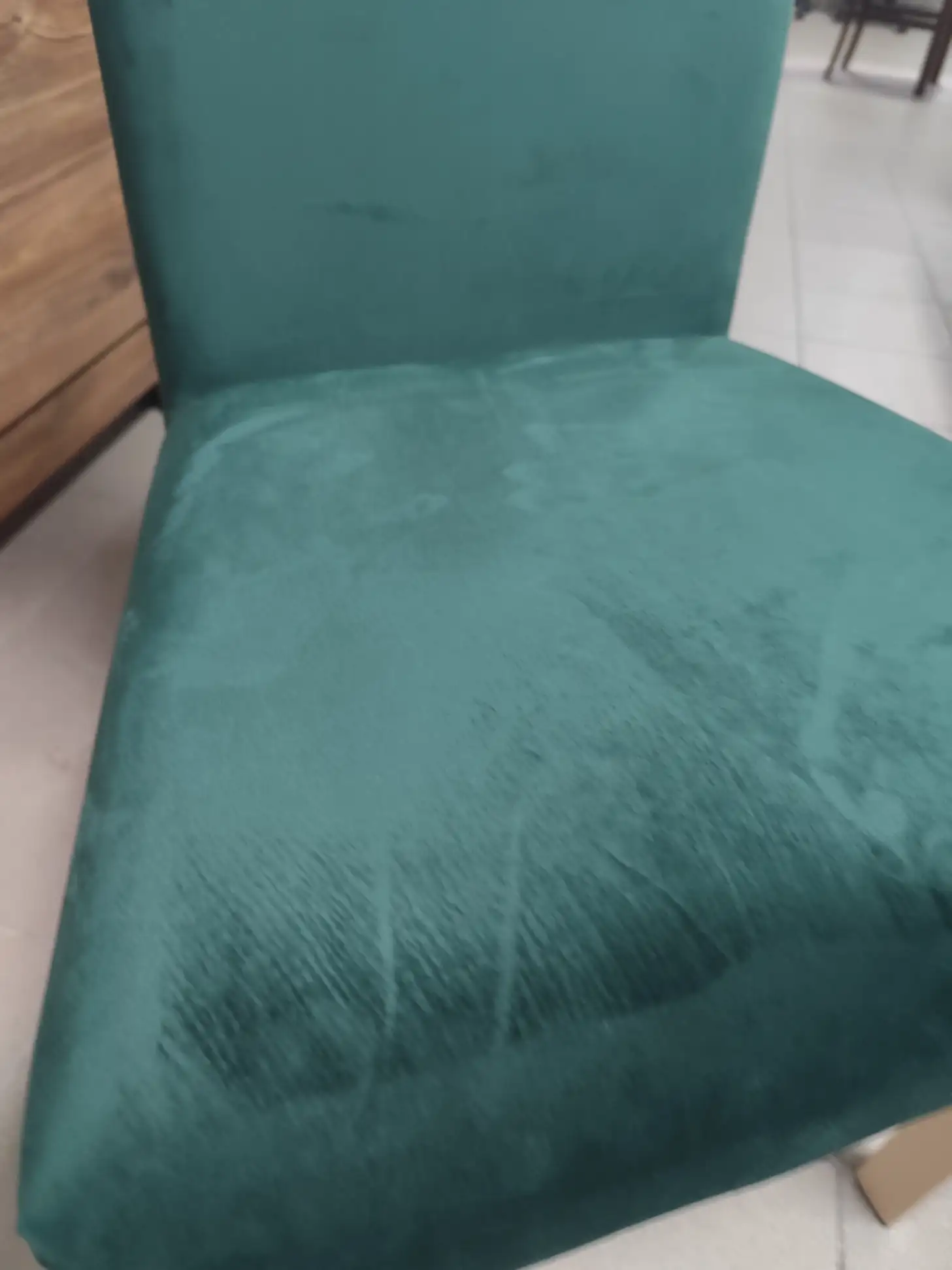 Black Red White 2 x Krzesło CAMPEL zielone tapicerowane VELVET zestaw Black Red White 2 x Krzesło CAMPEL zielone tapicerowane VELVET zestaw