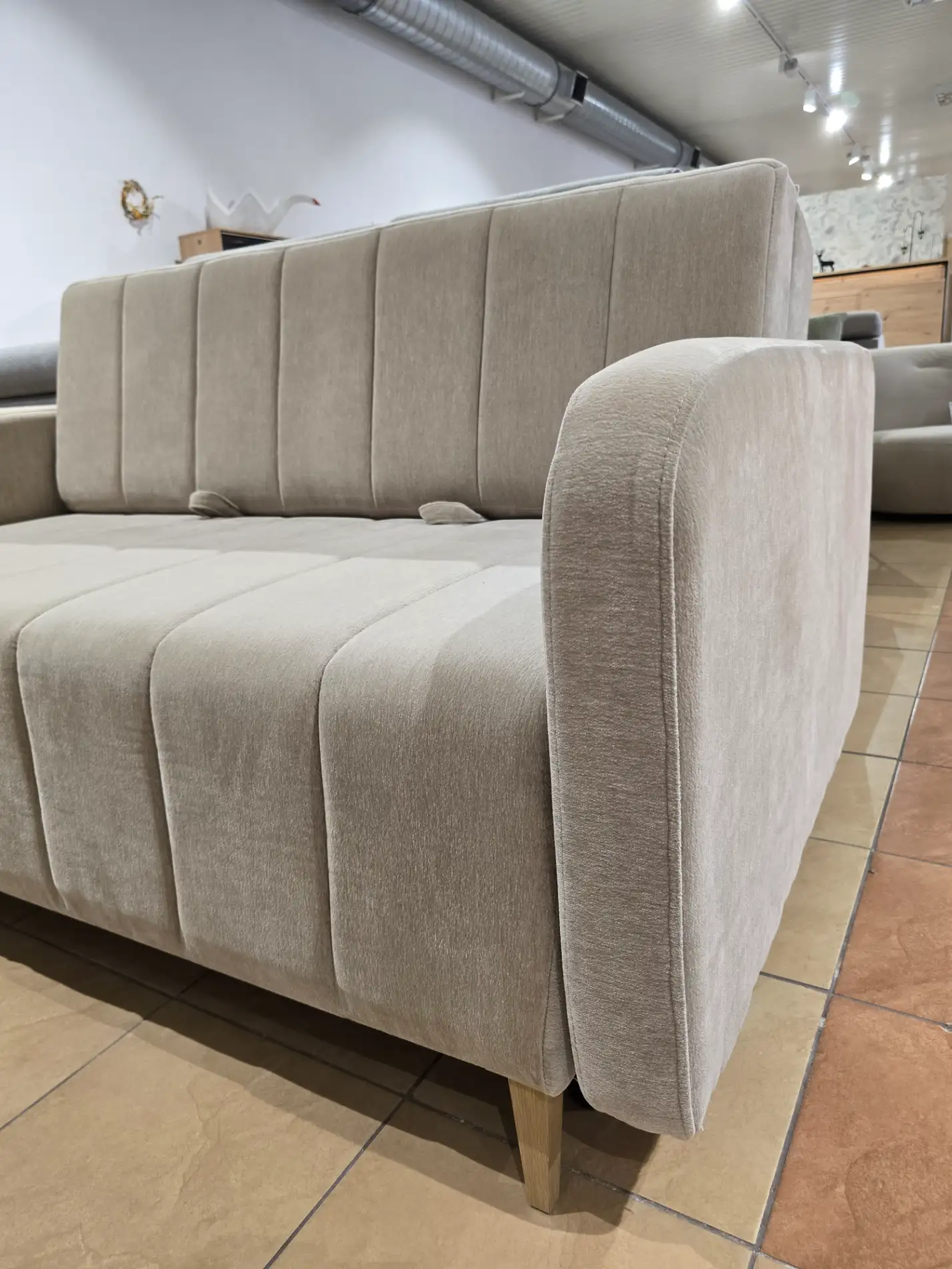 Nowoczesna Sofa MALTA 2,5R z funkcją spania i pojemnikiem