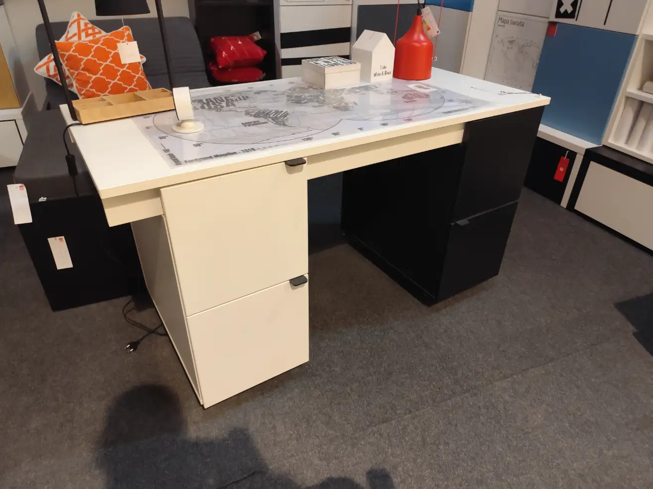 VOX Biurko YOUNG USERS TRANSFORMERS innowacyjne z białym blatem