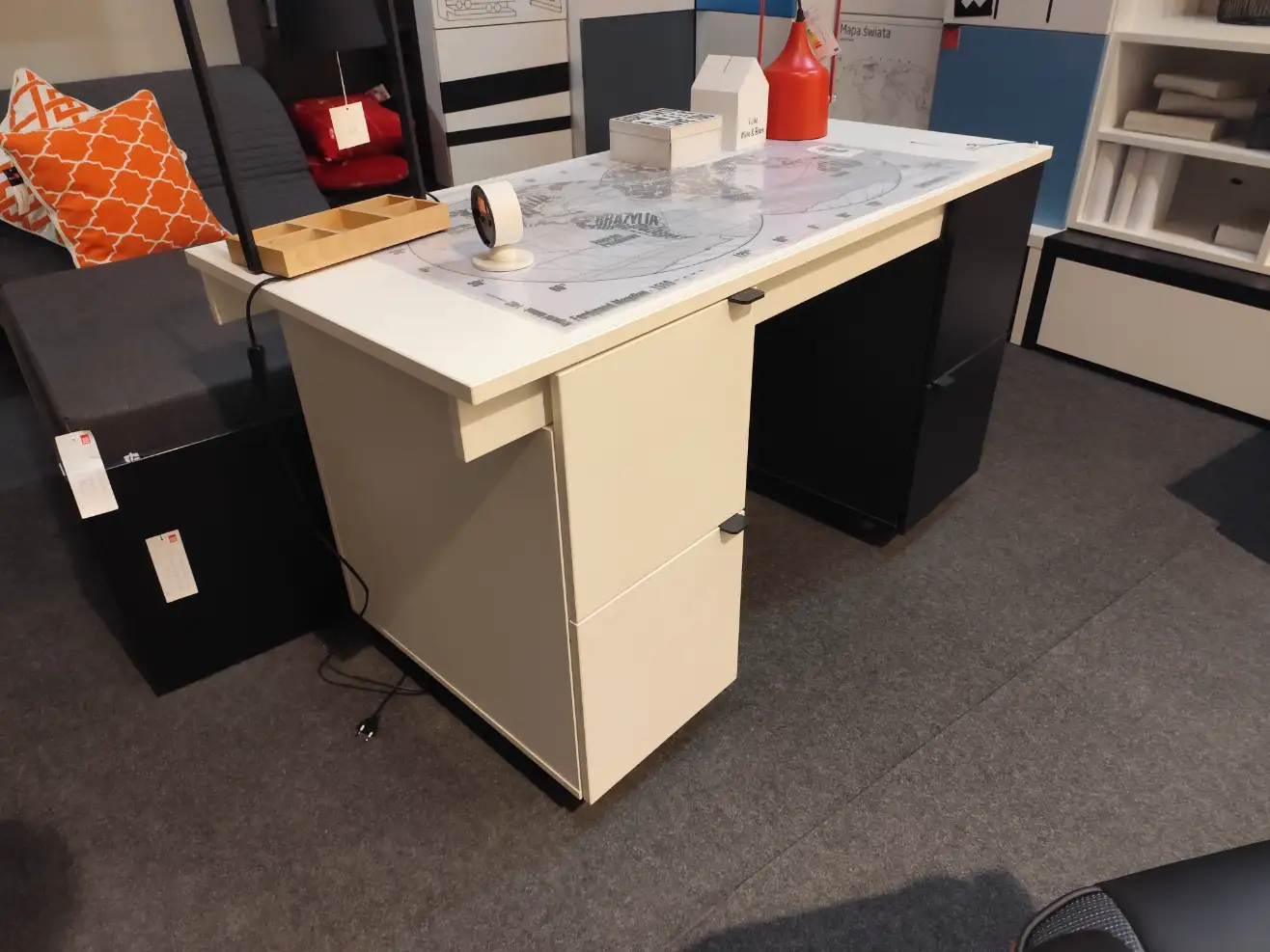 VOX Biurko YOUNG USERS TRANSFORMERS innowacyjne z białym blatem