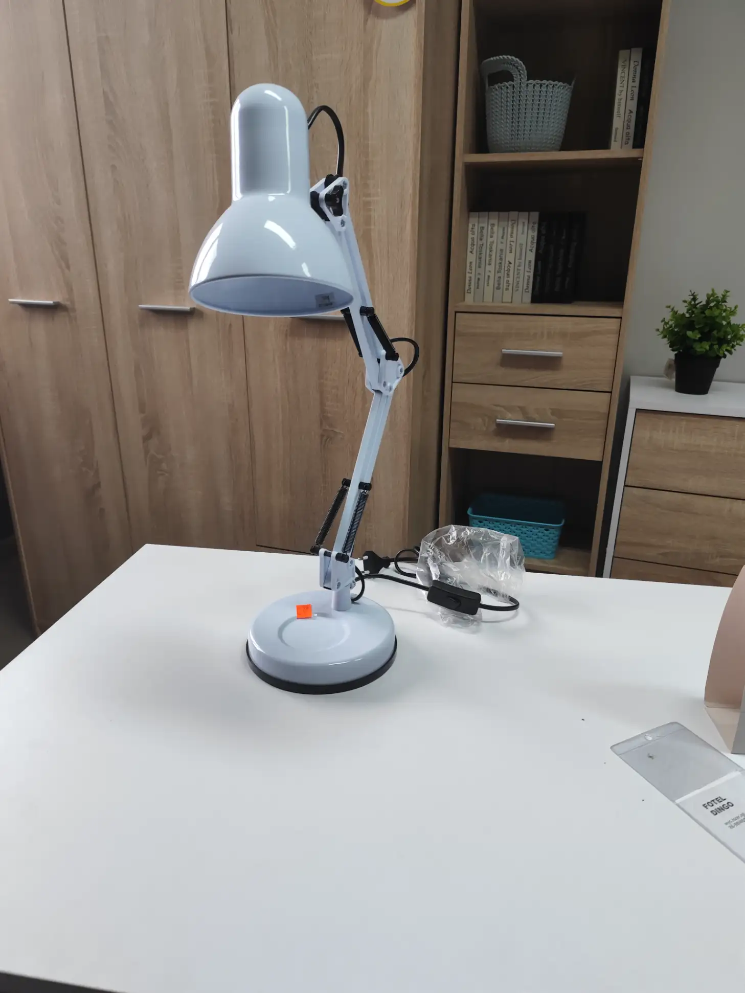 Lampka biurkowa PIXAR SAMSON biała 