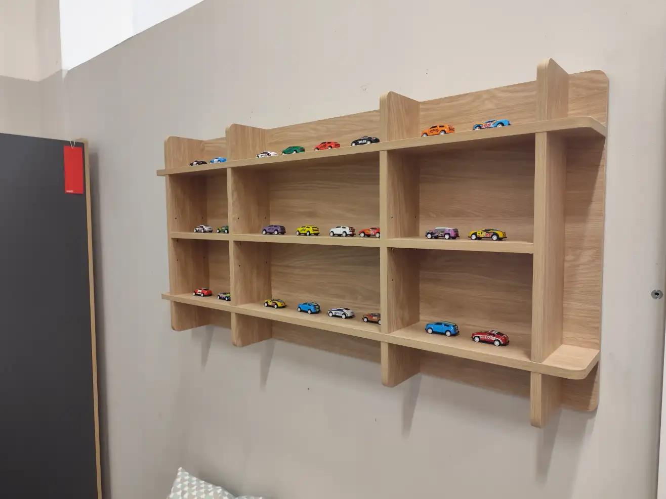 VOX Szafka kolekcjonerska MUVE wisząca VOX Szafka kolekcjonerska MUVE wisząca