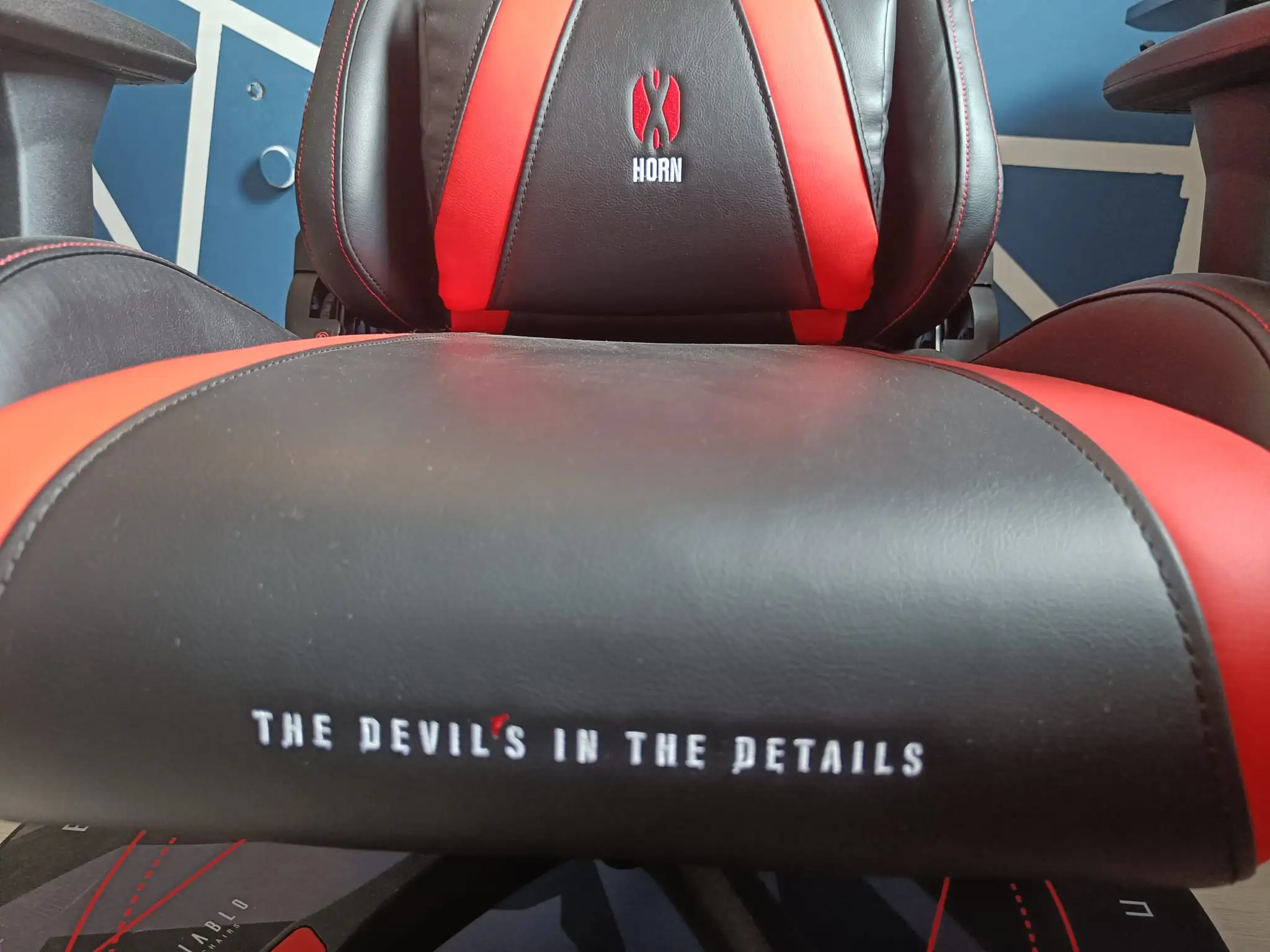 Fotel gamingowy DIABLO CHAIRS X-Horn Normal + Mata pod krzesło podłogowa ochronna GRATIS
