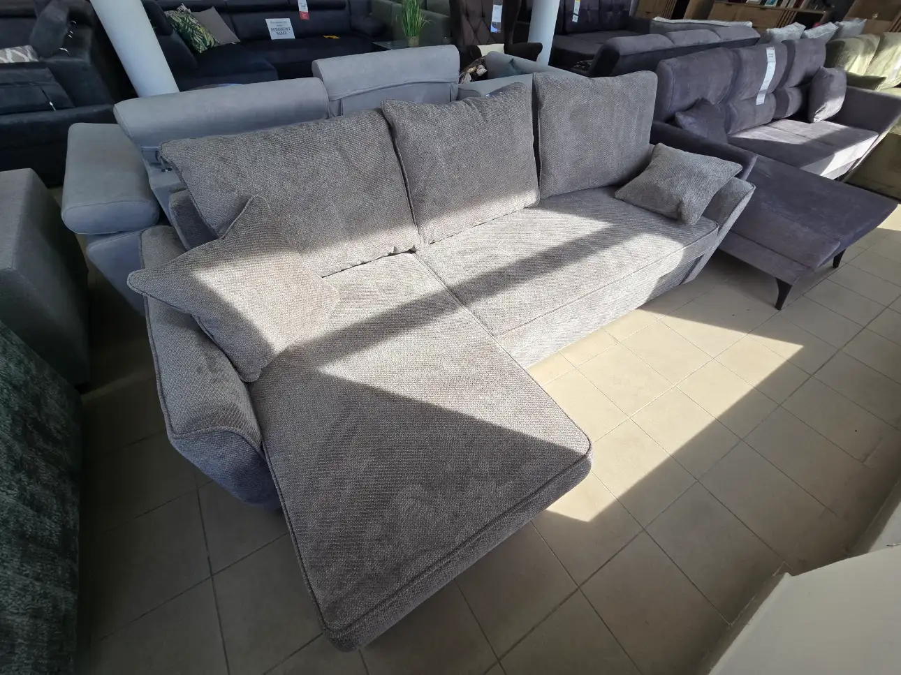 Meble Best Narożnik CORTEZ uniwersalny z funkcją spania i pojemnikiem 240 x 145 cm