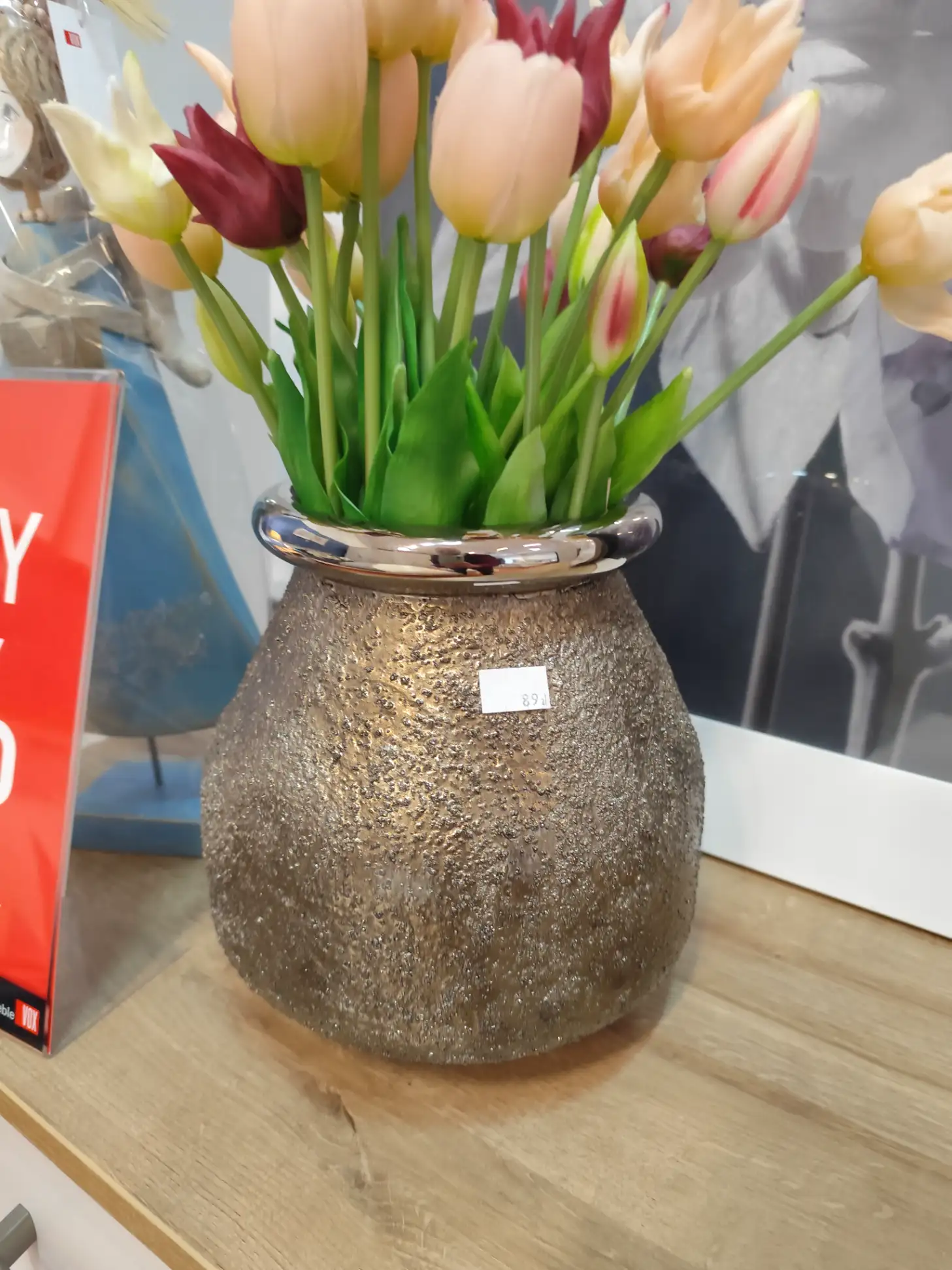 Stylowy srebrny wazon ceramiczny Stylowy srebrny wazon ceramiczny